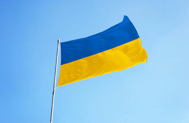 ukraine-flag-sky_532129-386 (1)
